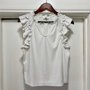 🌺 J. Crew White Textured Ruffle Blouse